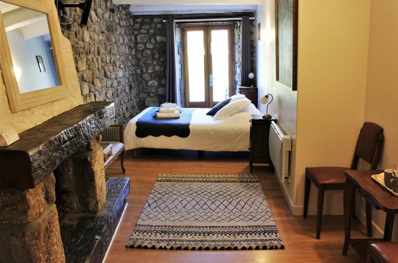L'Auberge De Montpezat Kültér fotó